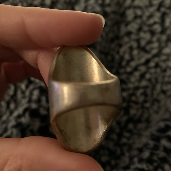 Aztec Pattern Ring - Picture 5 of 5